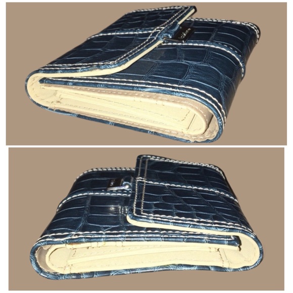 Liz Claiborne Tri-Fold Snap Wallet - Picture 4 of 8